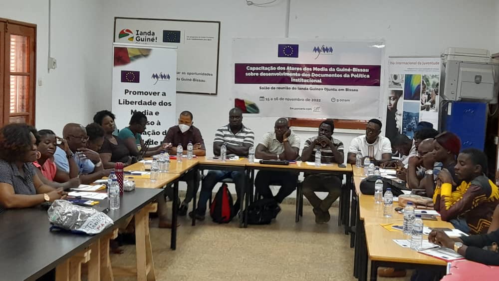 140 jornalistas, gerentes de mídia e influenciadores de mídia social na Guiné-Bissau se beneficiarão de treinamentos de verificação de fatos e jornalismo de paz.
